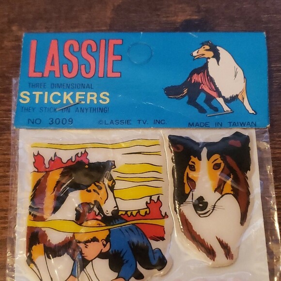Vintage Lassie Three Dimensional Puffy Stickers 1980's Made in Taiwan No 3009 - Picture 4 of 8